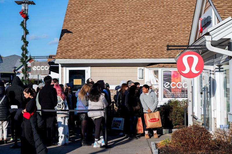 US Black Friday sales rise 2.5% -Mastercard Spendingpulse