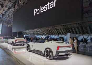 Polestar’s climate-tweeting bot isn’t actually a bot, for good reason