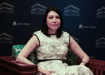 Mexican financial system stable despite complex global outlook, cenbank says