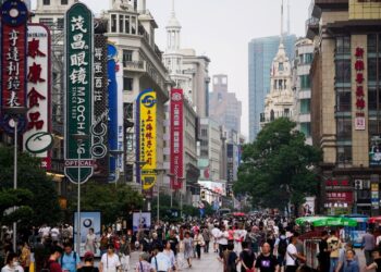 China’s consumer prices fall fastest in 3 years, factory-gate deflation deepens