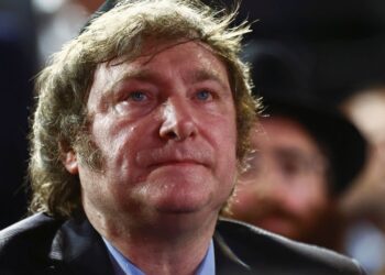 Argentine president calls for extraordinary sessions of Congress to speed up reforms