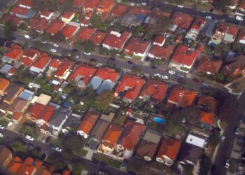 Australian home prices surged 8% in 2023 but rates, inflation cloud outlook