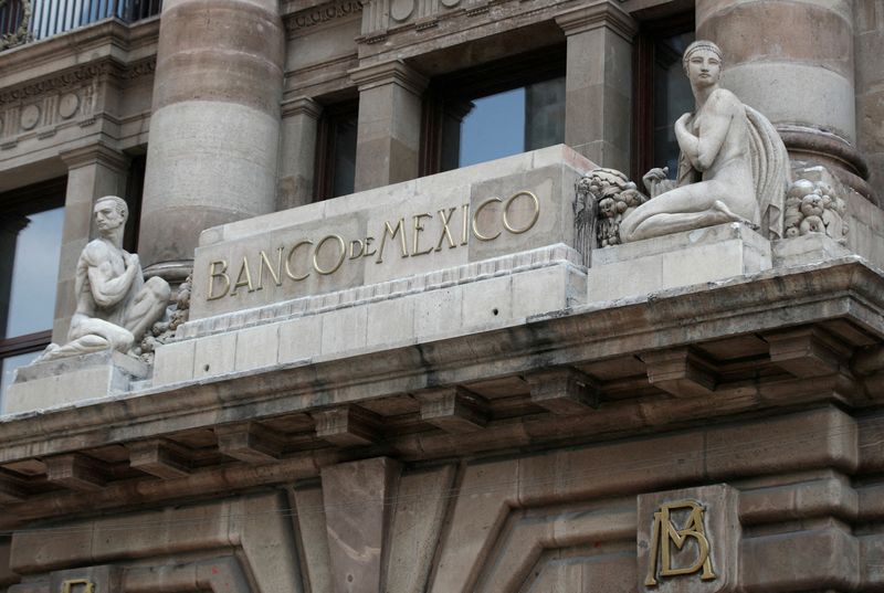 ‘Slightly hawkish’ Banxico calls for caution on rates as inflation still sticky