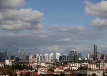 Moody’s revises Turkey’s outlook to positive on decisive change in economic policy