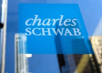 US bank profits fall as competition for deposits erodes lending margins