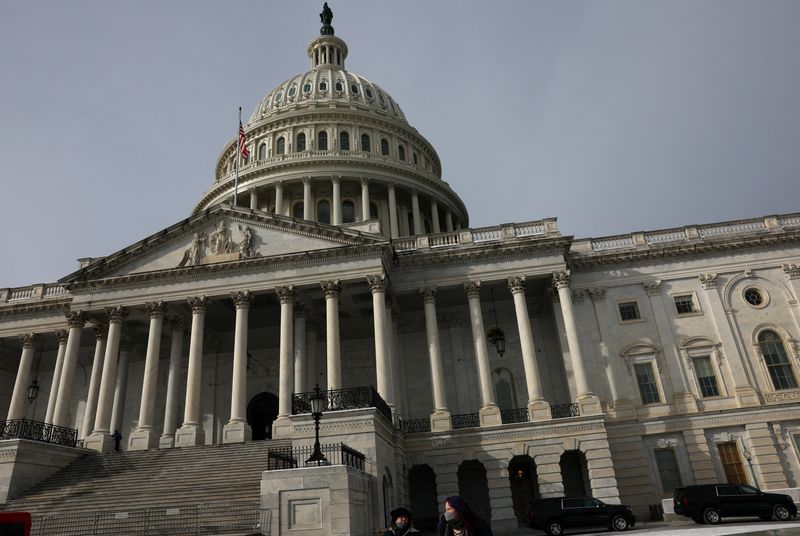 US bill to avert gov’t shutdown secures enough votes to pass House