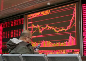 China stocks find footing; focus turns to ECB
