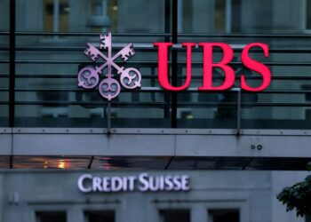 Exclusive-Two key UBS investors worry about bank’s size, regulatory friction