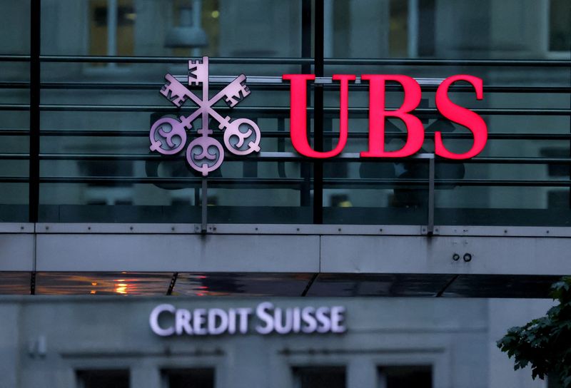 Exclusive-Two key UBS investors worry about bank’s size, regulatory friction