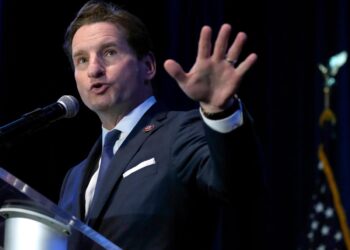 After Biden won 96% of the vote in the South Carolina primary, presidential contender Dean Phillips says Democrats should ‘wake up’ and move on