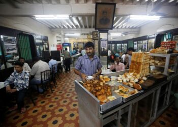 India’s January services growth at six-month high on robust demand -PMI