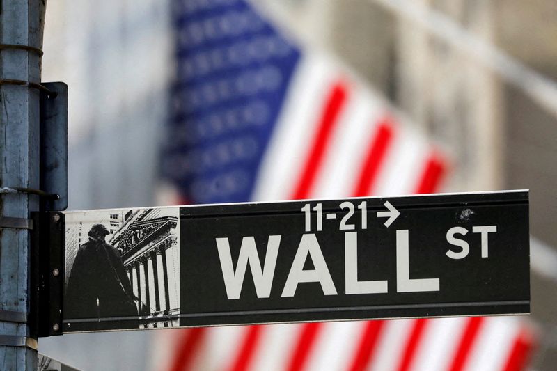Hedge funds ditch US stocks as Wall Street slides, says BofA