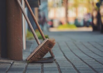 When startups fail, these startups clean up