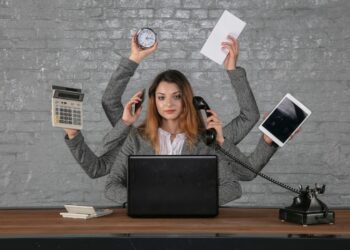 5 Skills To Make You Irreplaceable In The Workplace