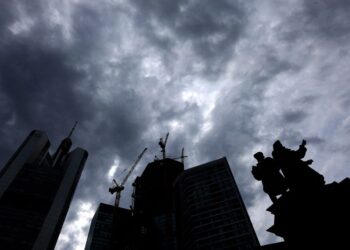 Analysis-Savings may not be Europe’s super weapon in economic battle