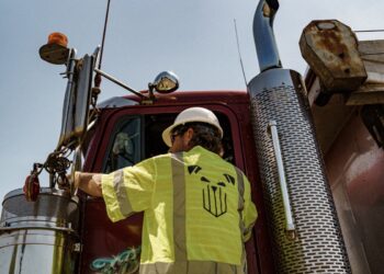 Deal Dive: Iron Sheepdog is fixing short-haul trucking from the bottom up