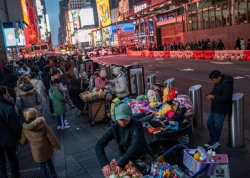 ‘Upside’ inflation risks keep Fed officials wary of turn to rate cuts