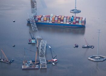 Biden surveys collapsed Baltimore bridge, pledges help