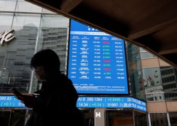 Morning Bid: China GDP eyed as investor sentiment crumbles