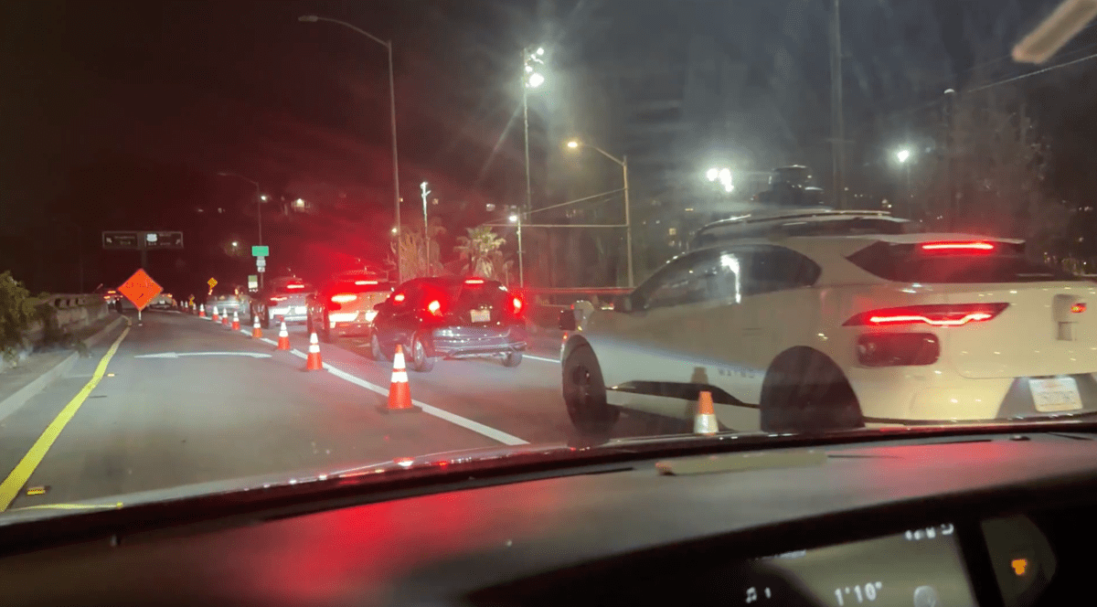 7 Waymo robotaxis block traffic to San Francisco freeway on-ramp