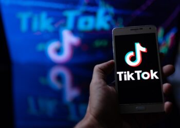 So are we banning TikTok or what? Also: Can an influencer really tank an $800M company?
