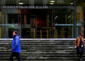 RBNZ must keep policy restrictive until inflation falls within target, OECD says