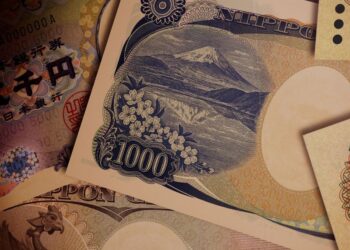 Japan will keep close communication with BOJ on forex, finance minister says