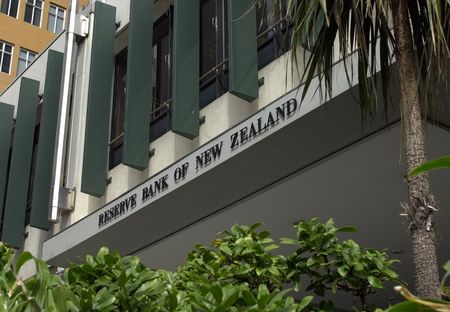 RBNZ keeps interest rates steady, sees delayed cuts amid sticky inflation