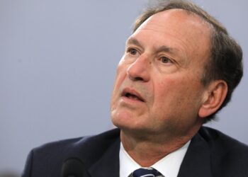 Samuel Alito’s Pathetic Upside-Down Flag Defense Falls Apart