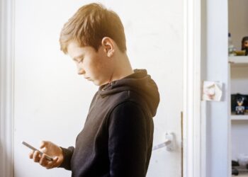 New York moves to limit kids’ access to ‘addictive feeds’