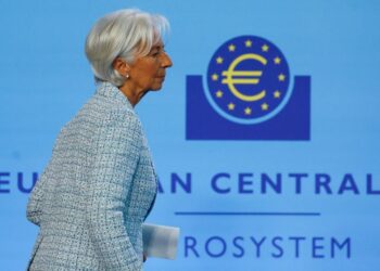 ECB’s Lagarde dodges question about French market turmoil