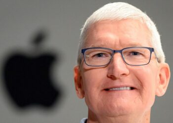 Apple Loop: iPhone 16 Pro Software Revealed, Tim Cook’s AI Worries, Apple Blocks PC Emulation