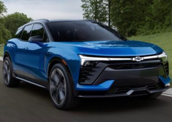 Smart Driving: When Tesla Autopilot And GM Super Cruise Can Be Better Than Human Drivers