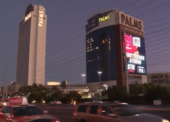 Las Vegas escort dies after man allegedly strangles her inside hotel room