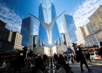 Factbox-US banks’ commercial real estate loan worries linger after latest tumble