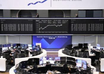 European shares advance on rate optimism; UK election in focus