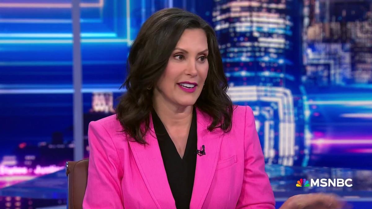 ‘Roll up your sleeves’: Gov. Whitmer calls on Democrats to focus on Biden reelection