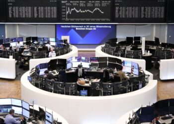 European shares rise on real estate boost, Kongsberg shines