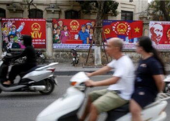 U.S. keeps Vietnam as non-market economy, despite efforts to woo Hanoi