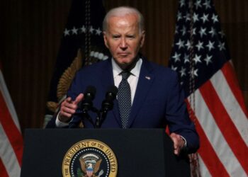 Federal court extends block on Biden’s student debt relief plan