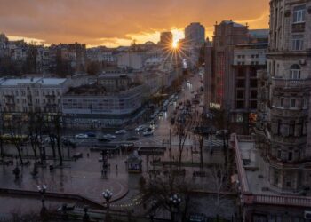 Ukraine to temporarily suspend payments on GDP warrants next year, government says