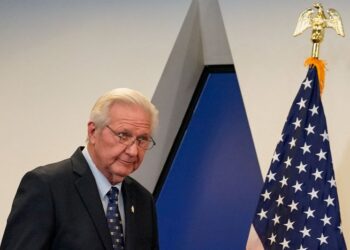 At United Steelworkers conference, members and leaders play down election divide