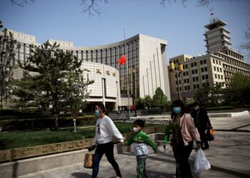 China ex central bank adviser proposes $1.4 trillion in stimulus measures