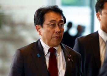 Japan trusts BOJ on monetary policy, economy minister says