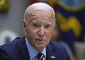 US scrambled to urge Putin not to use nuclear weapons in Ukraine, Woodward book says