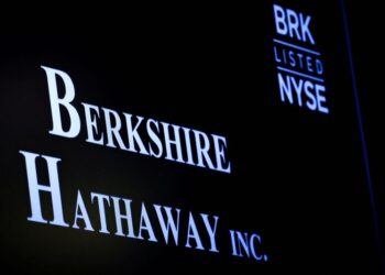 Berkshire’s cash soars to $325 billion as Buffett sells Apple, BofA; operating profit falls
