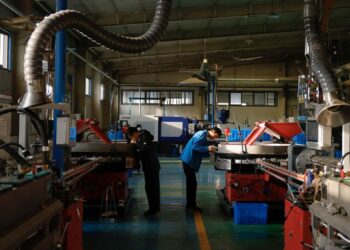 China can accept GDP growth of less than 5%, says People’s Daily