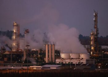 Spain’s industrial prices rise 0.9% year-on-year in November