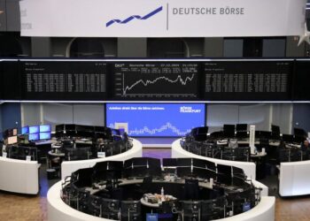 European shares fall in final full session of 2024 as bond yields remain higher
