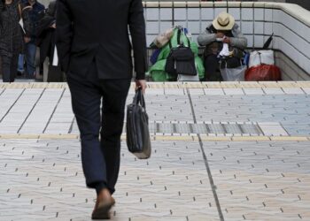 Japan Nov real wages fall for 4th straight month as inflation weighs